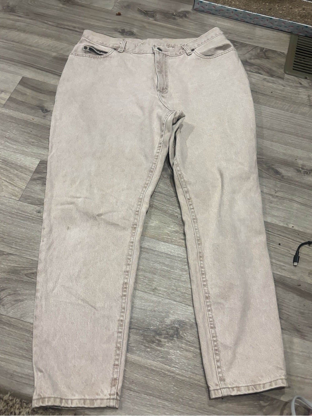 Vinted Lee Women's Straight Leg Jeans in Light Beige